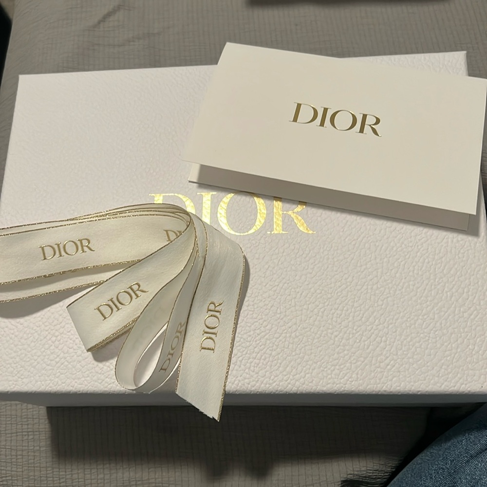 Dior gift box 9x12